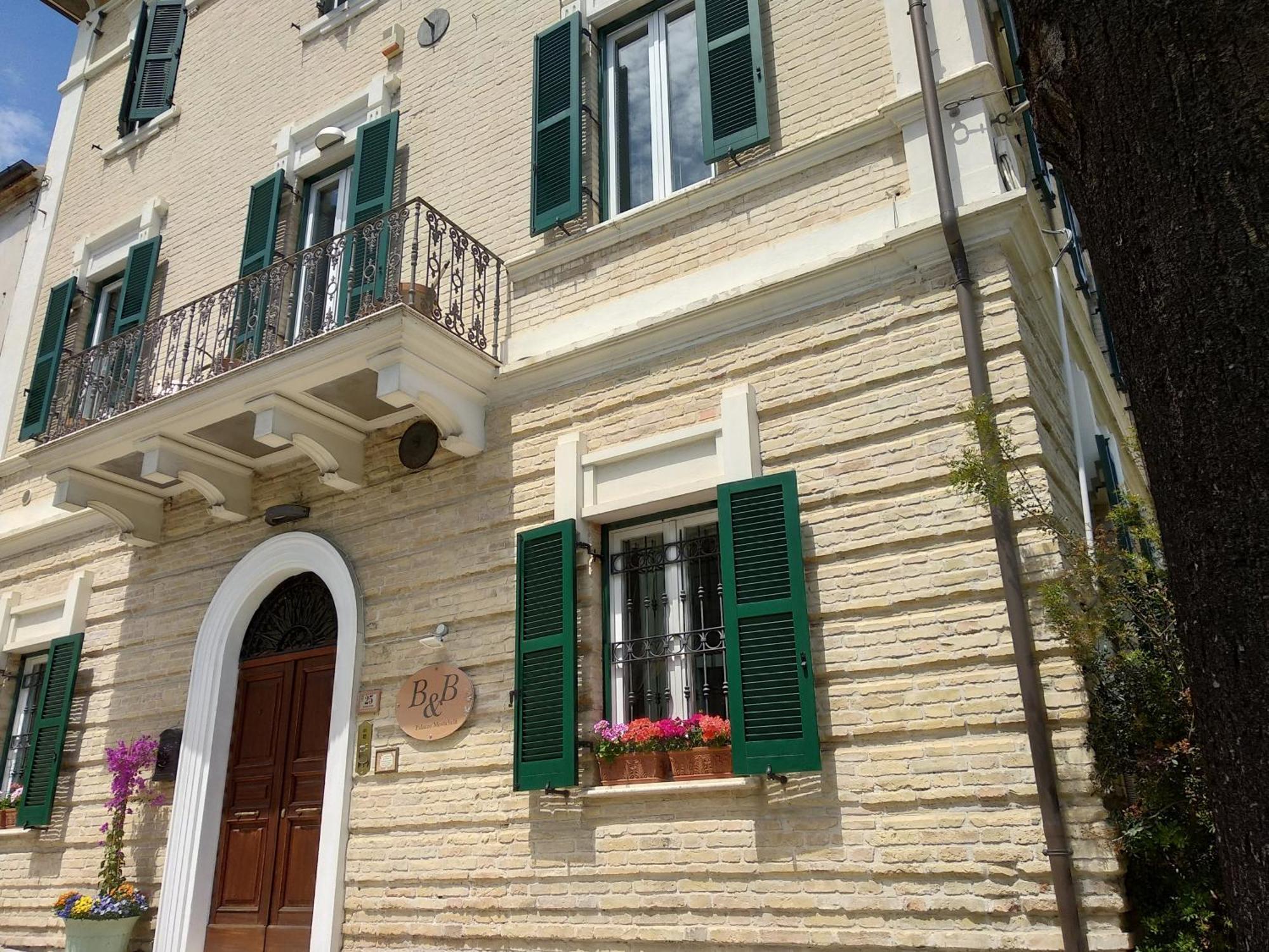 B&B Palazzo Mestichelli Boutique Palace มอนเตปรันโดเน ภายนอก รูปภาพ