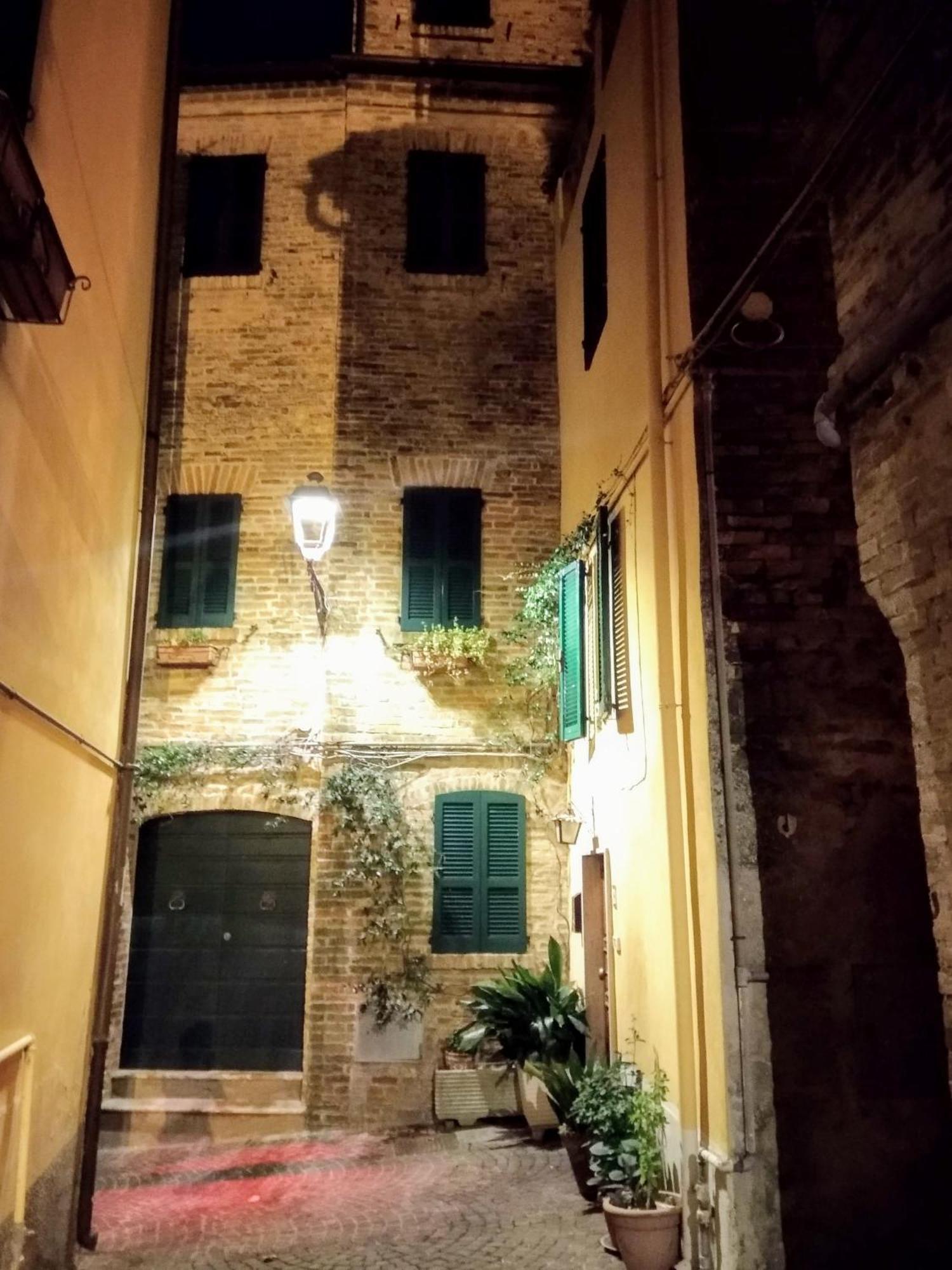 B&B Palazzo Mestichelli Boutique Palace มอนเตปรันโดเน ภายนอก รูปภาพ